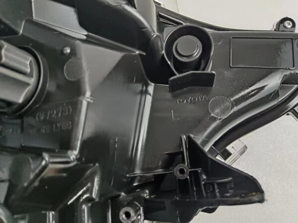 2023 Toyota RAV4 High-End Headlights