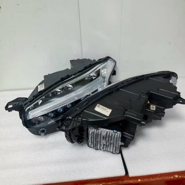 2020 XC90 LED Headlights